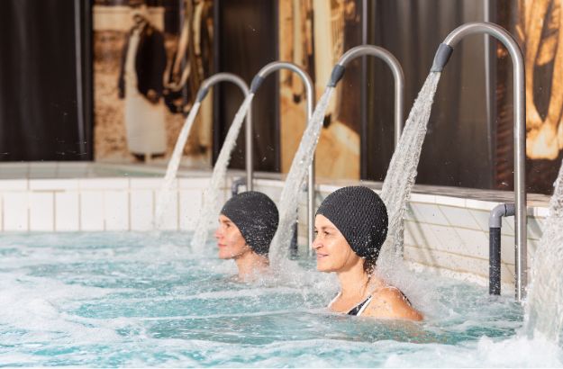 Bassin de soins lors de séjours cures thermales à l’Hôtel Source du Parc