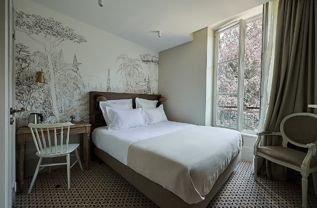 Chambre Classique avec vue sur le Parc d’Allevard à l’Hôtel Le Parc