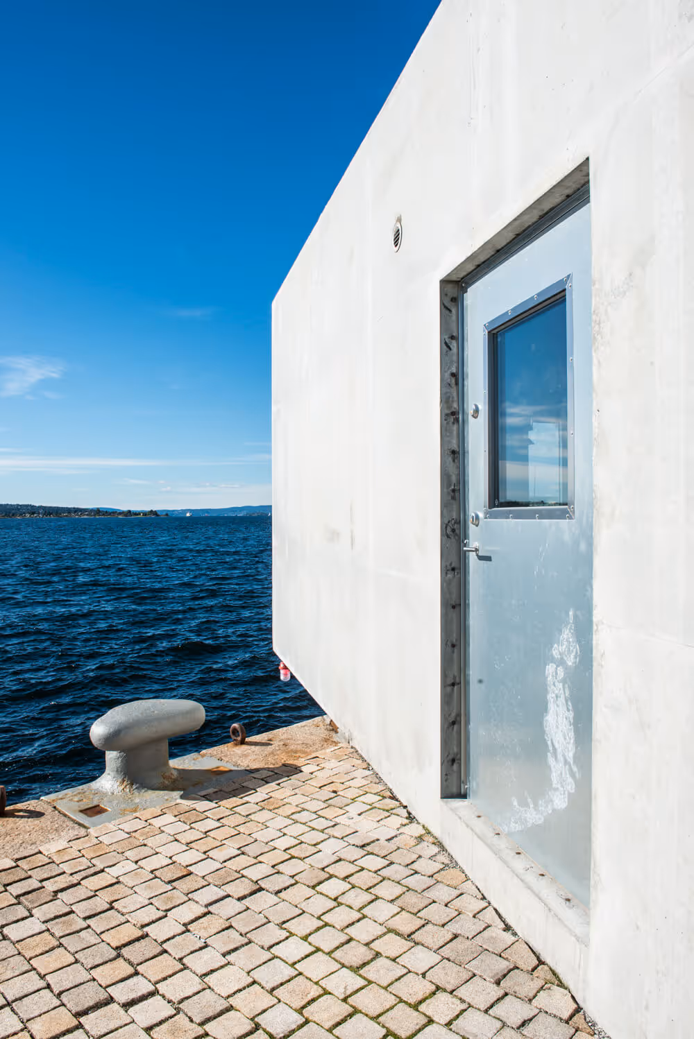 Things for a house on an island