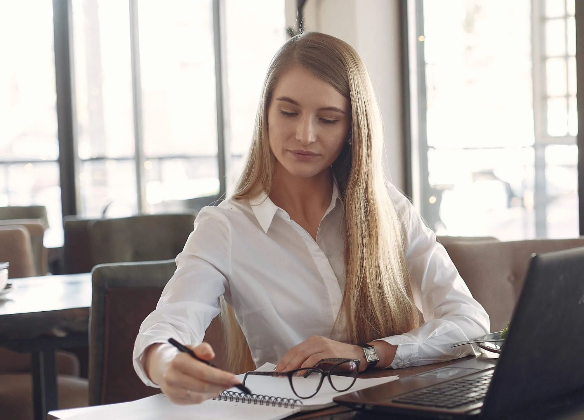 Koch - Finance Webflow ecommerce template image