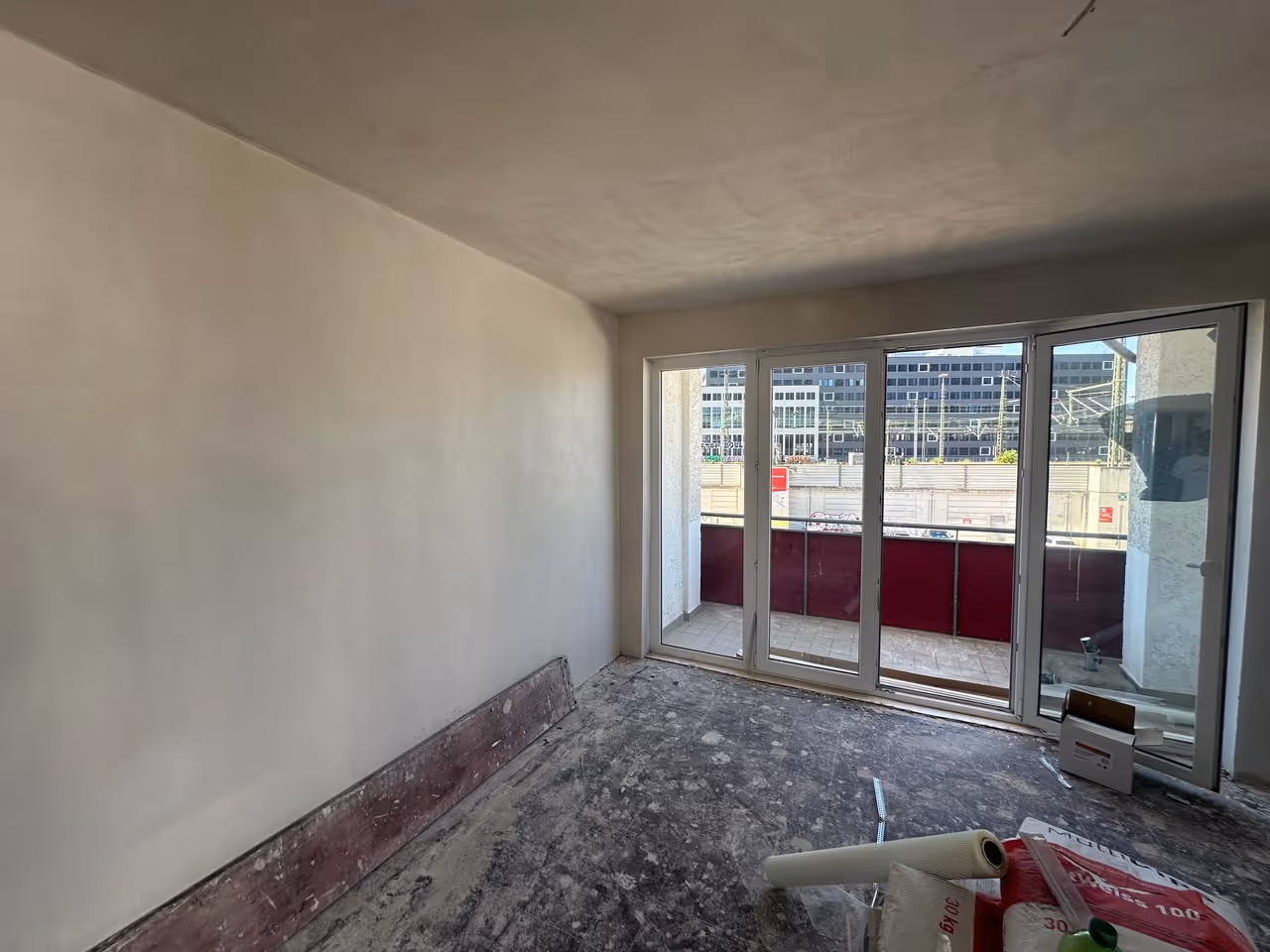 Foto eines aktiv laufenden Sanierungsprojektes einer Wohnung