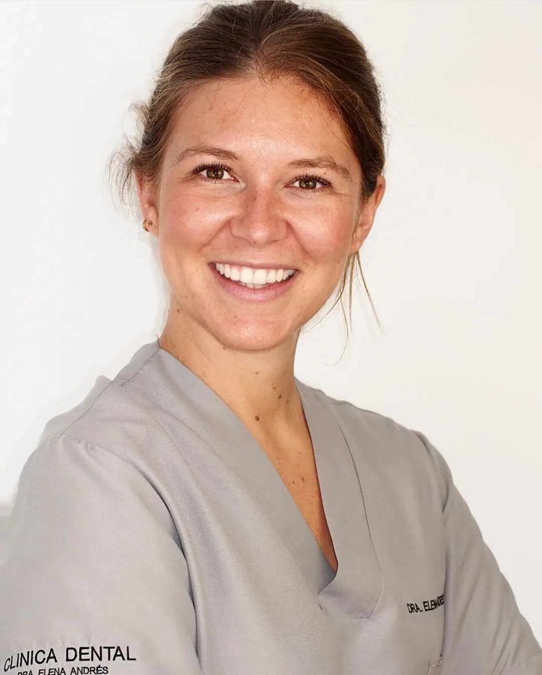Dra. Elena Andrés, odontóloga y directora de la clínica dental