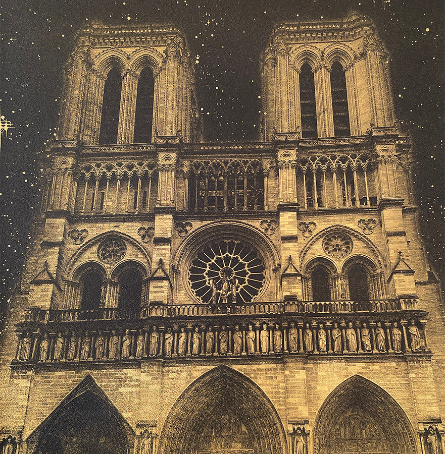 Lumière Retrouvée, a 24K Gold Artwork, by Daumet, 2025.