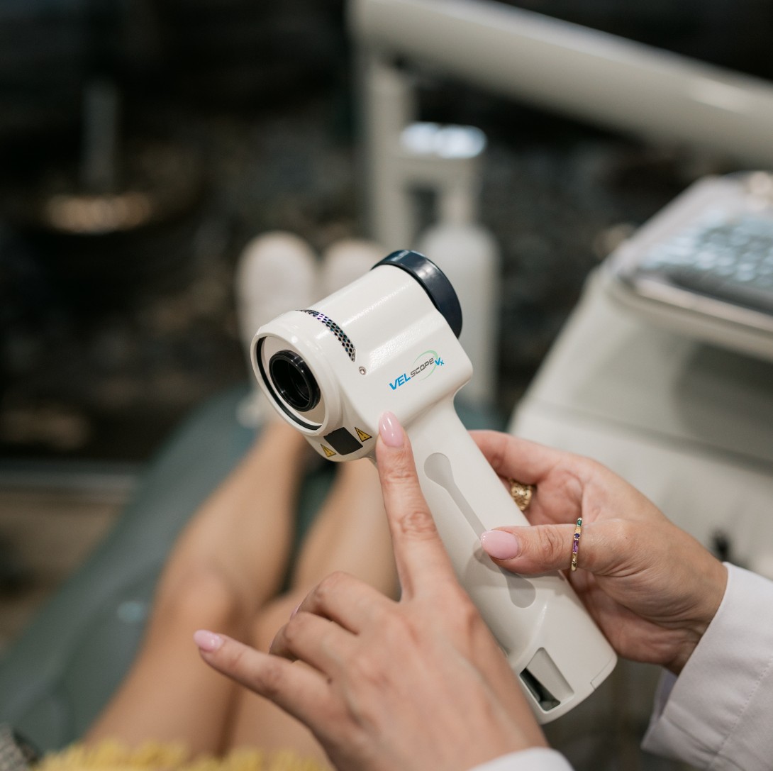 Vel Scope VX being used by Dr. Daftarian at Menlo Park Smiles