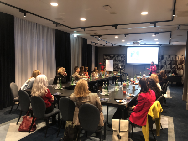 Women in Tech - photo 1