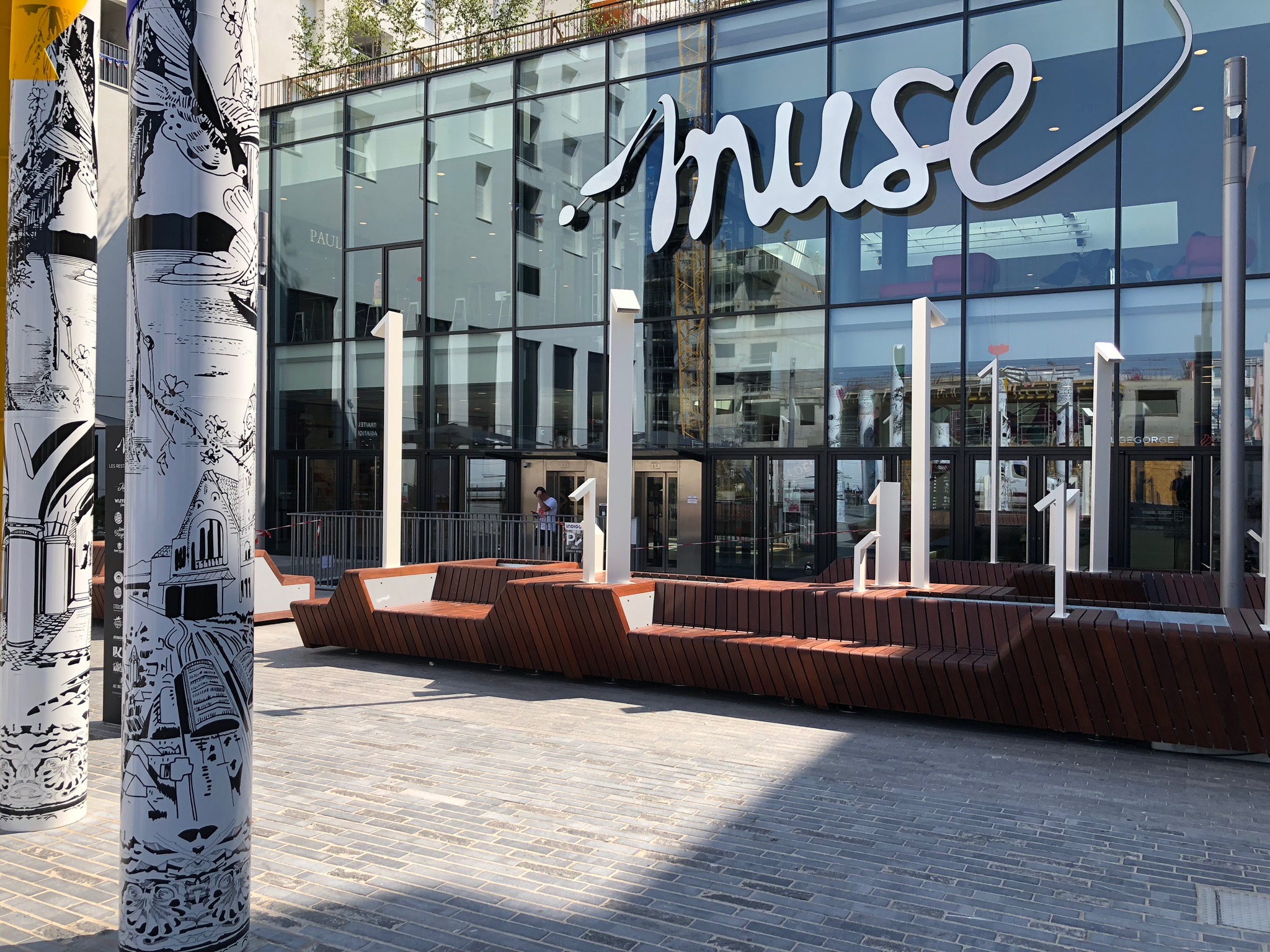 CENTRE COMMERCIAL MUSE