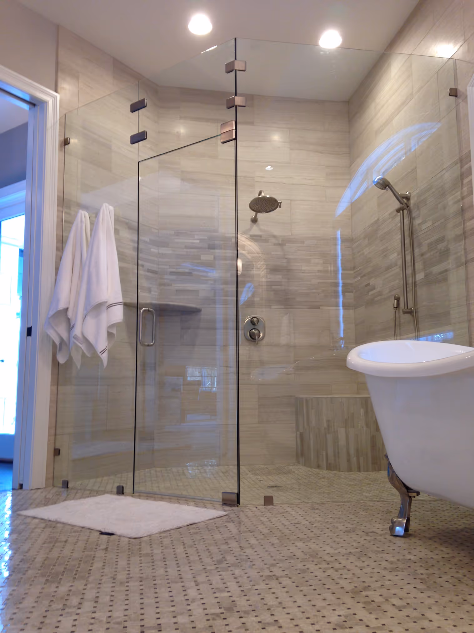 image of ensuite bathroom (for a bed & breakfast)