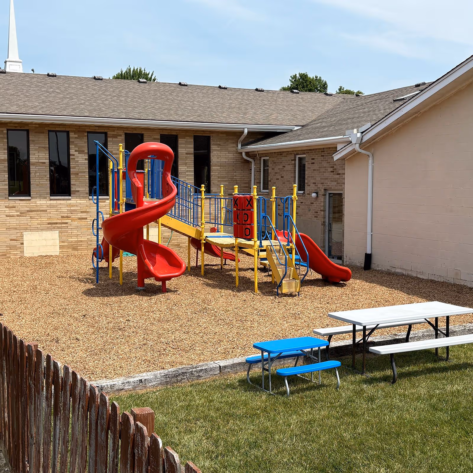 Residential lawn care near me delivering clean cuts and tidy results