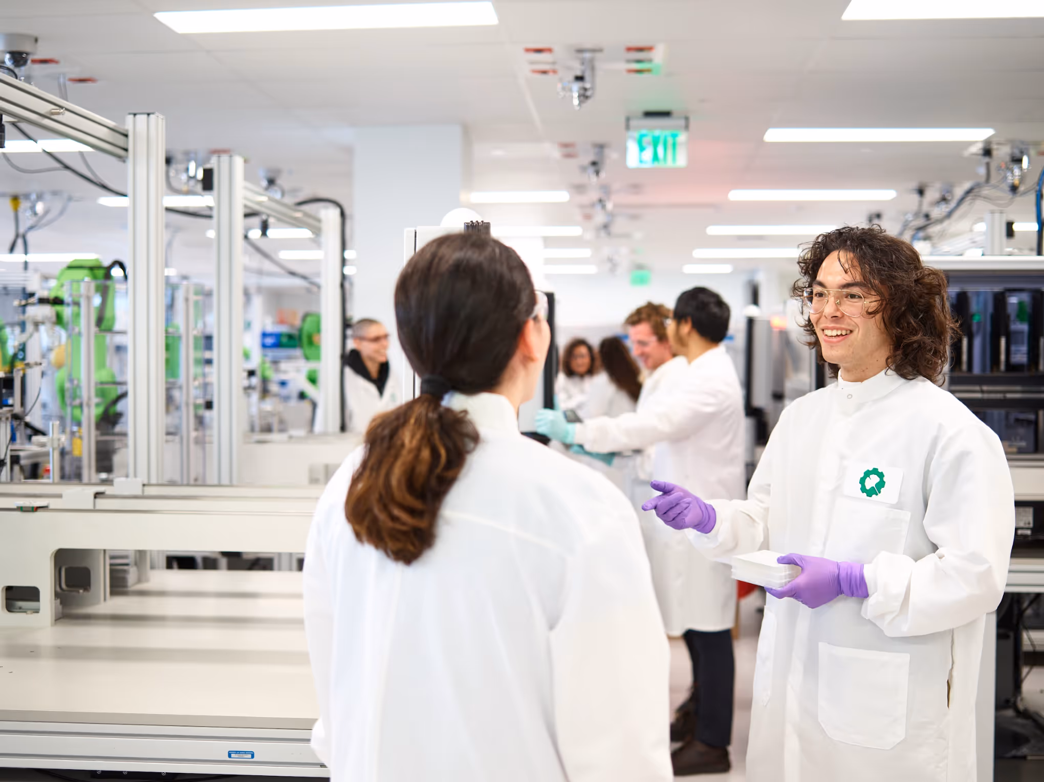 Bioworkers in the lab