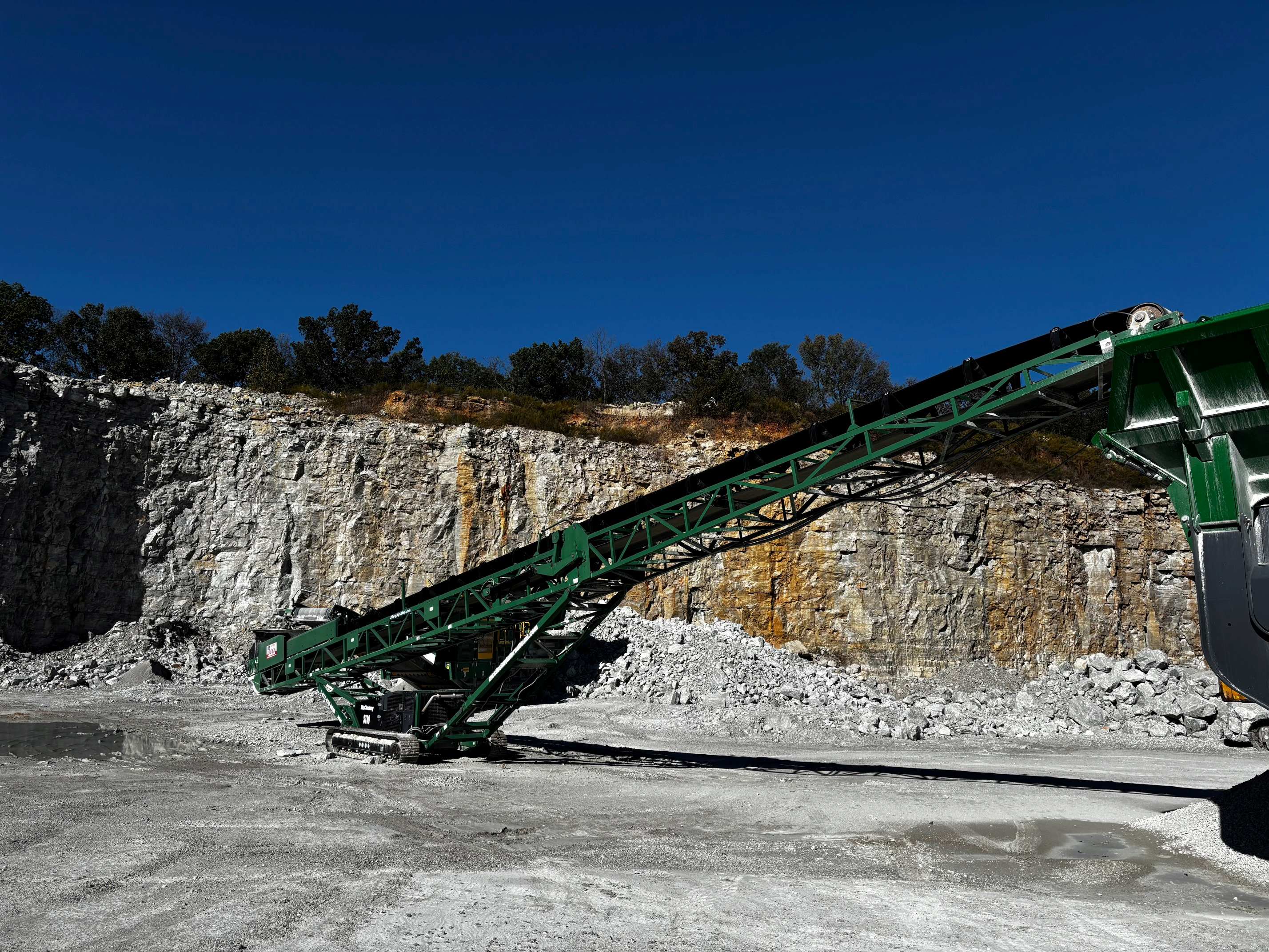 2020 McCloskey ST80T #CS037