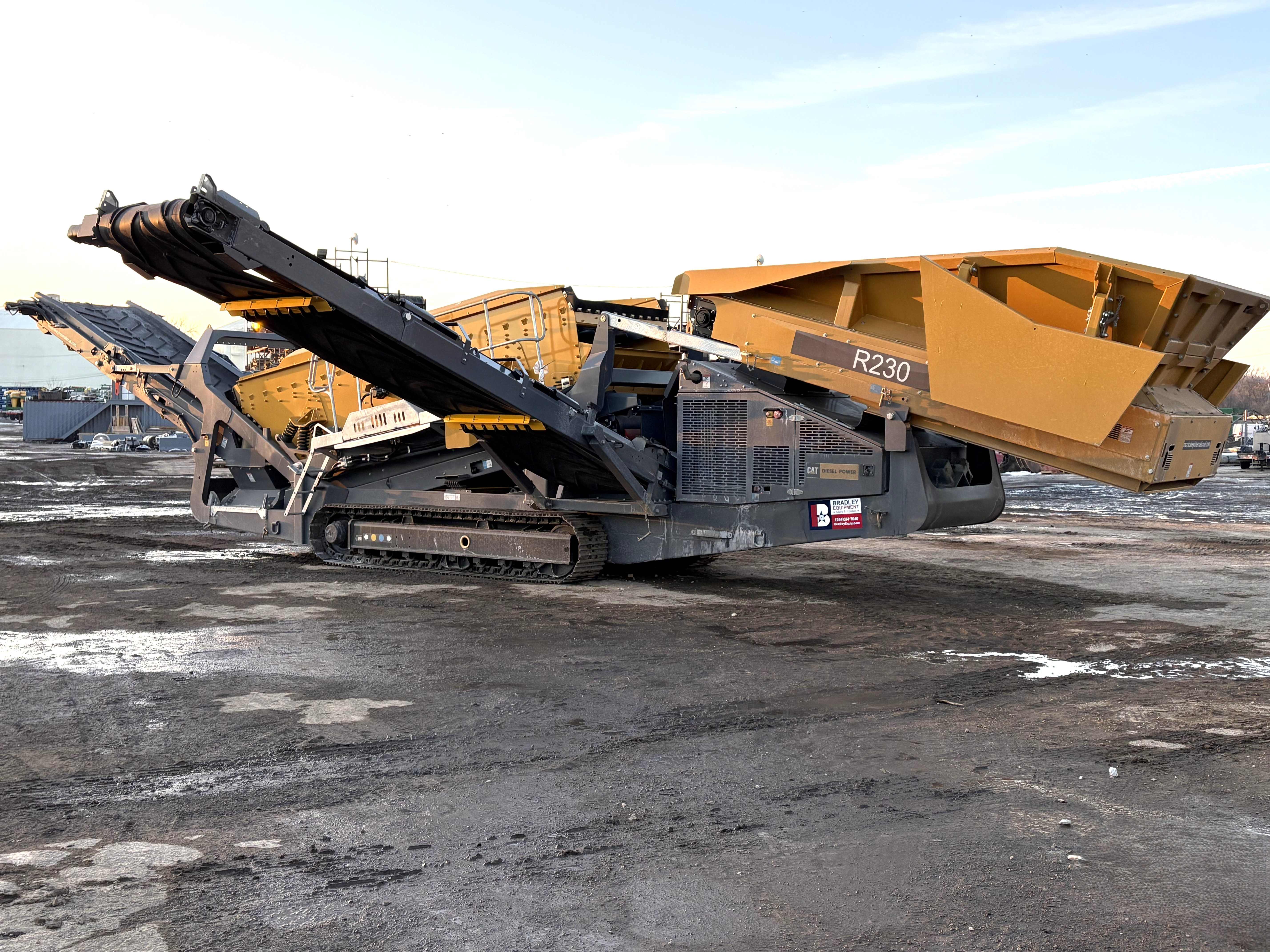 Used McCloskey R230 Heavy-Duty Screening Plant #R029