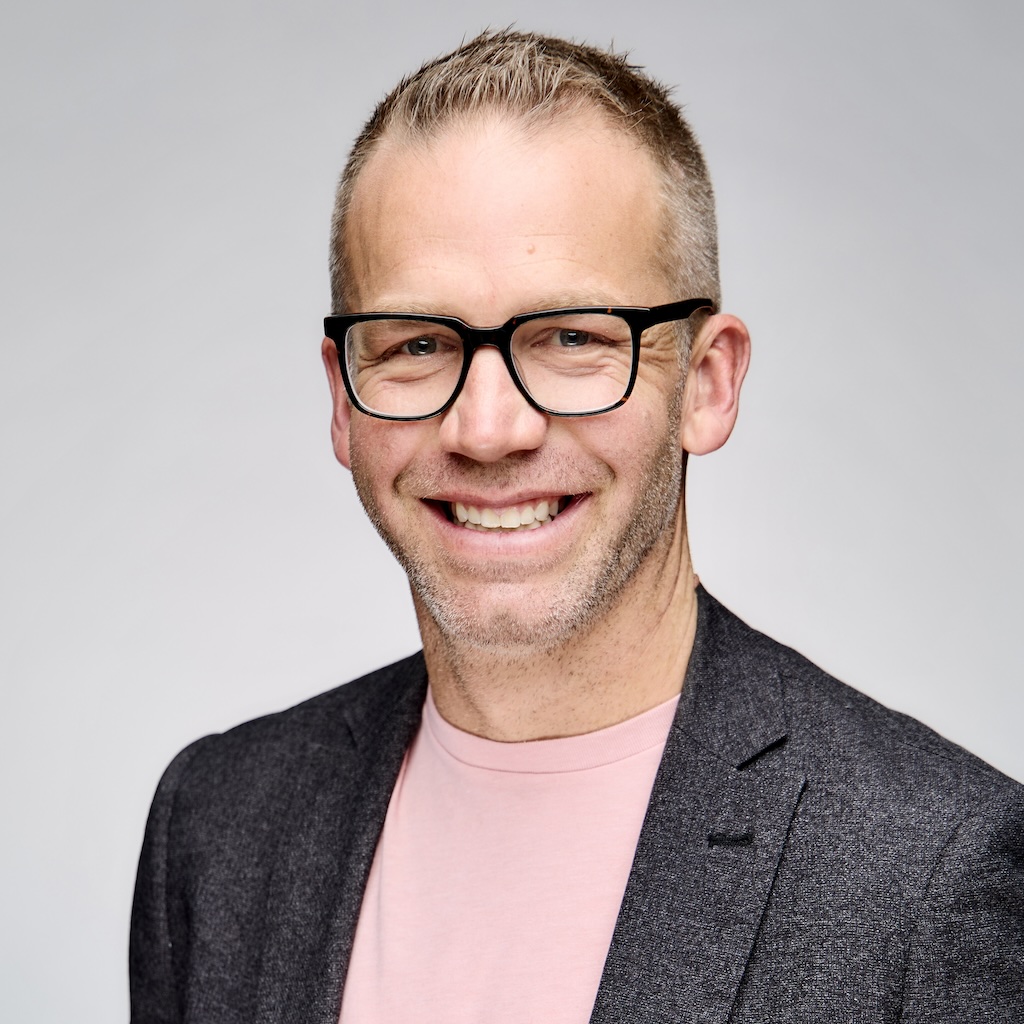 [headshot] image of customer (for a university)