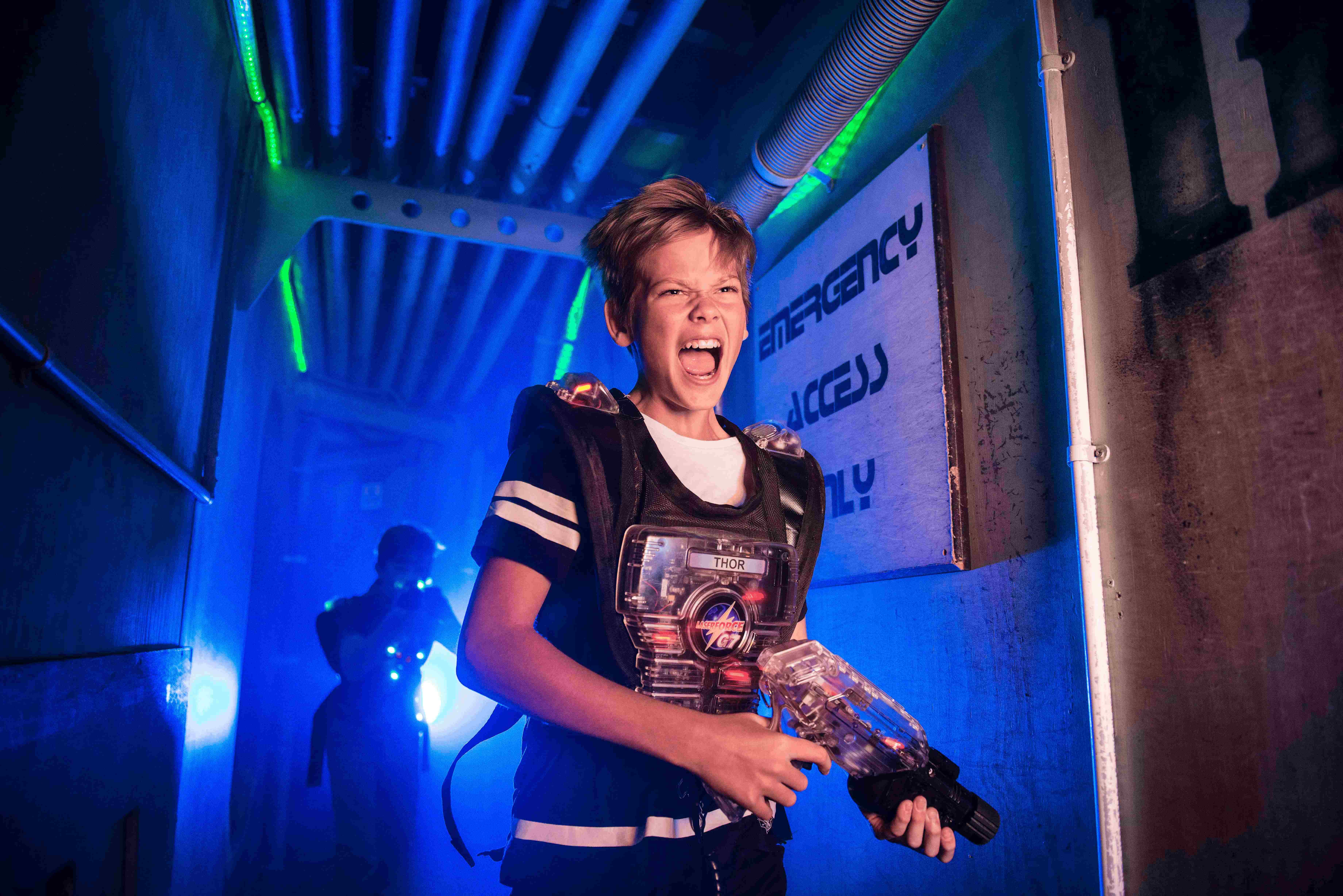 LaserForce: spannend lasergame-gevecht waarin spelers volop in actie zijn.