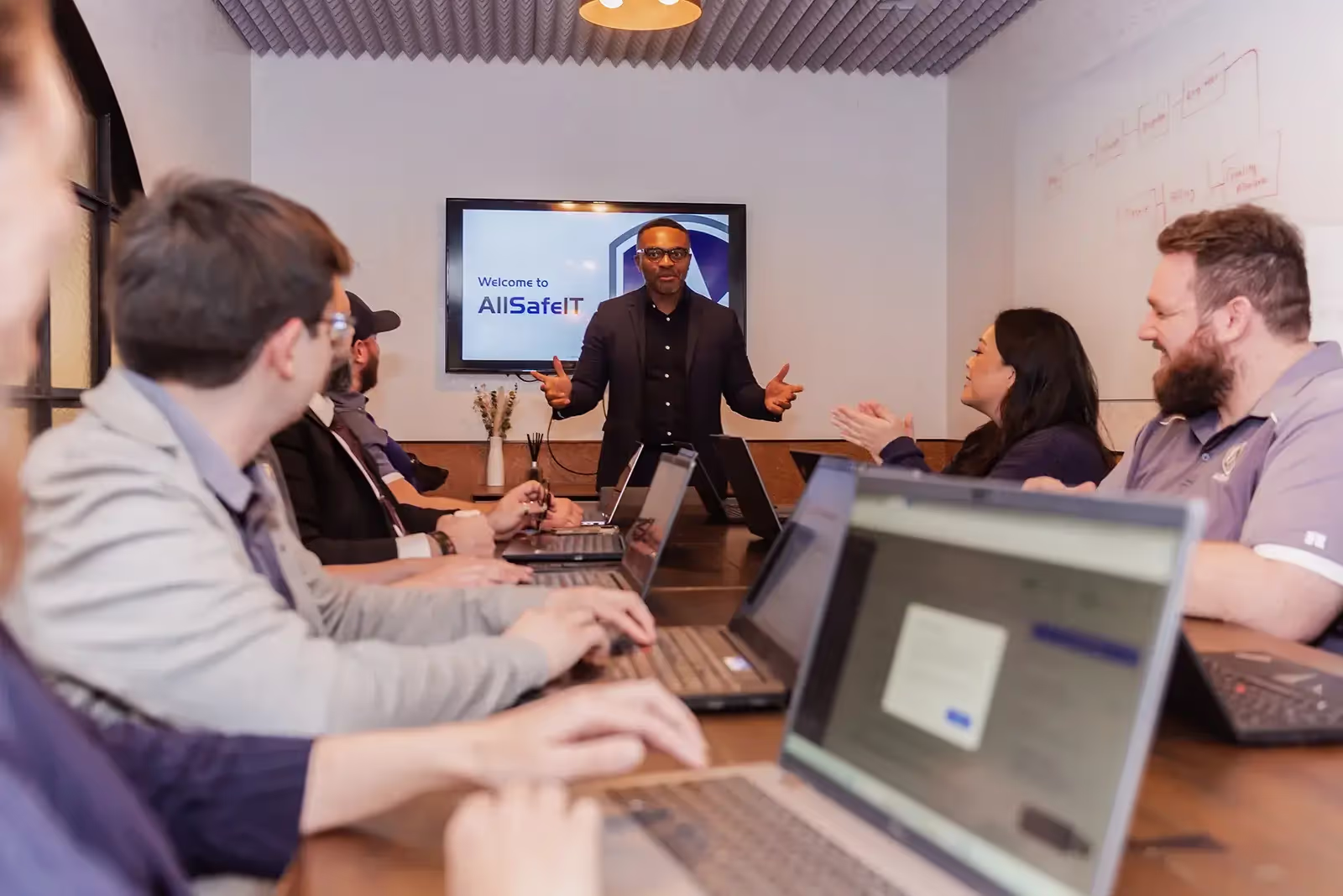 IT professional offering expert IT support to businesses in Southern California