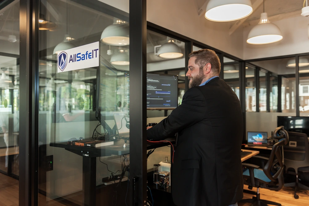 Cloud infrastructure management through Infrastructure as a Service solutions