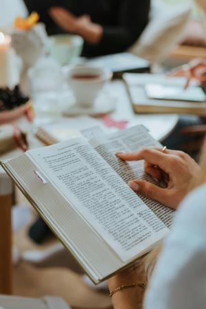 Praying, giving and supporting women and children around the world.