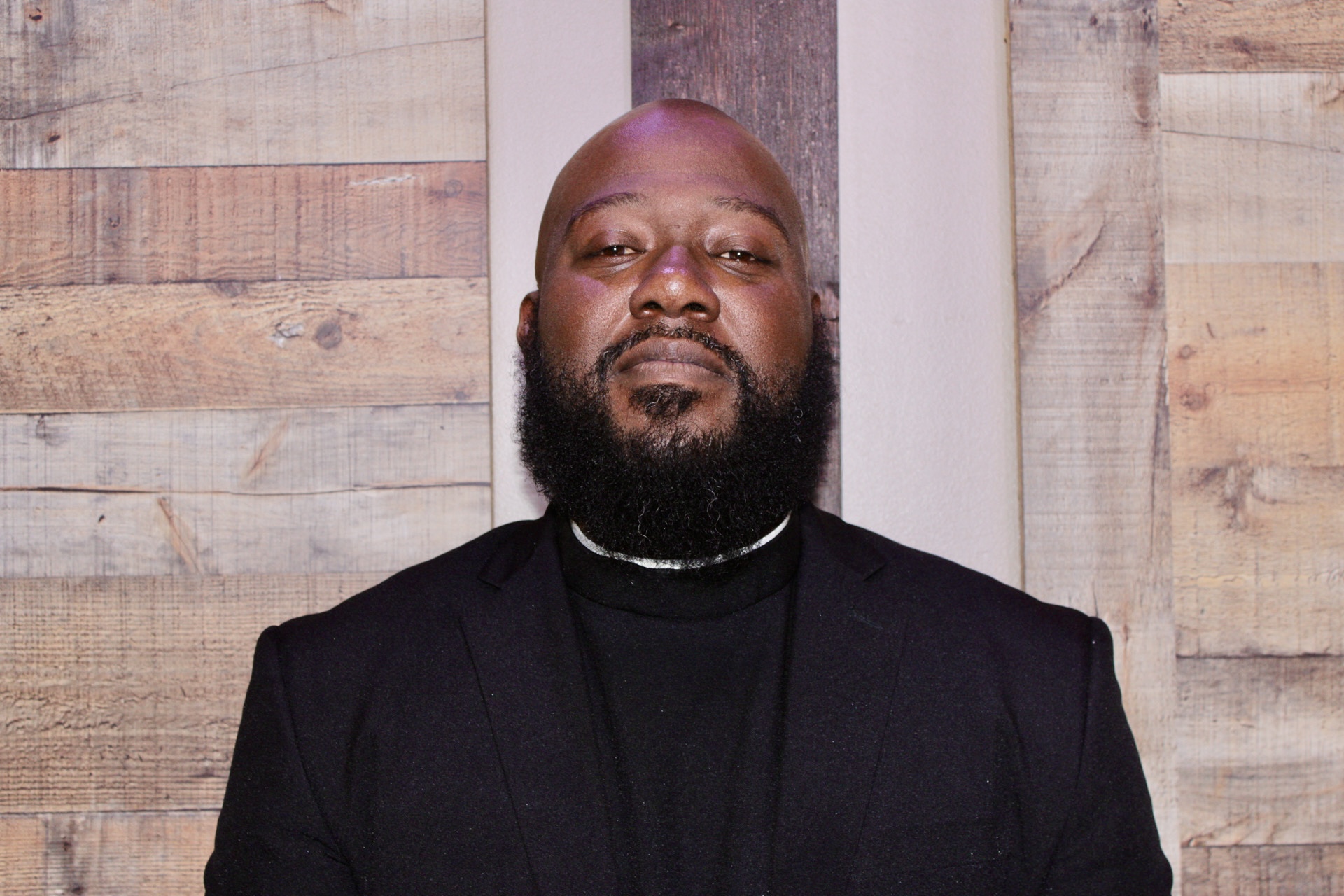 [headshot] image of customer (for a home inspector)