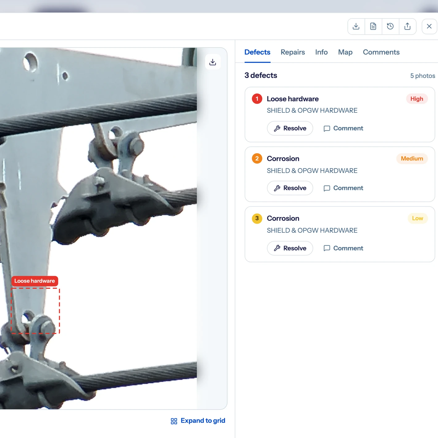 DetectOS structure view flagging a loose-hardware defect on a transmission structure, with severity and location