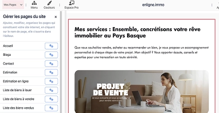 Interface de gestion des pages d'un site web avec un menu latéral listant les pages comme Accueil, Blog, Contact, Estimation, et une section principale présentant un service immobilier pour concrétiser un projet au Pays Basque.