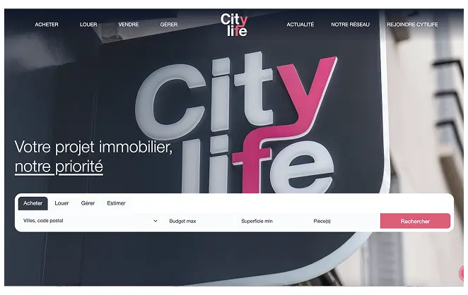 Page d'accueil du site Citylife avec un grand logo et un formulaire de recherche immobilier incluant ville, budget, superficie et nombre de pièces.
