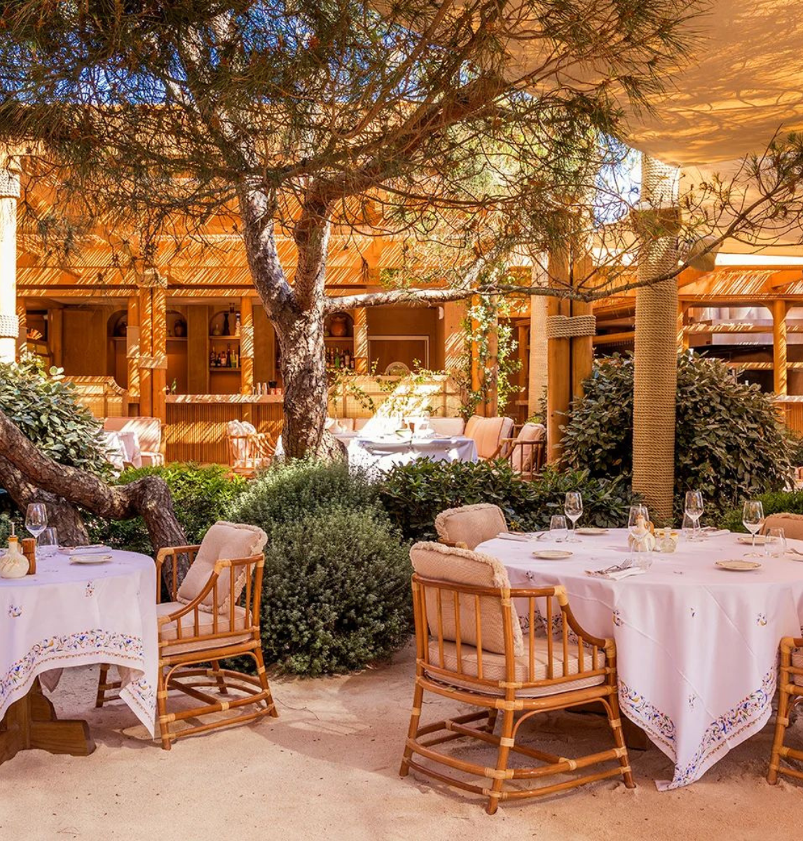 Les tables d’exception à Saint-Tropez : nos recommandations pour un séjour gastronomique