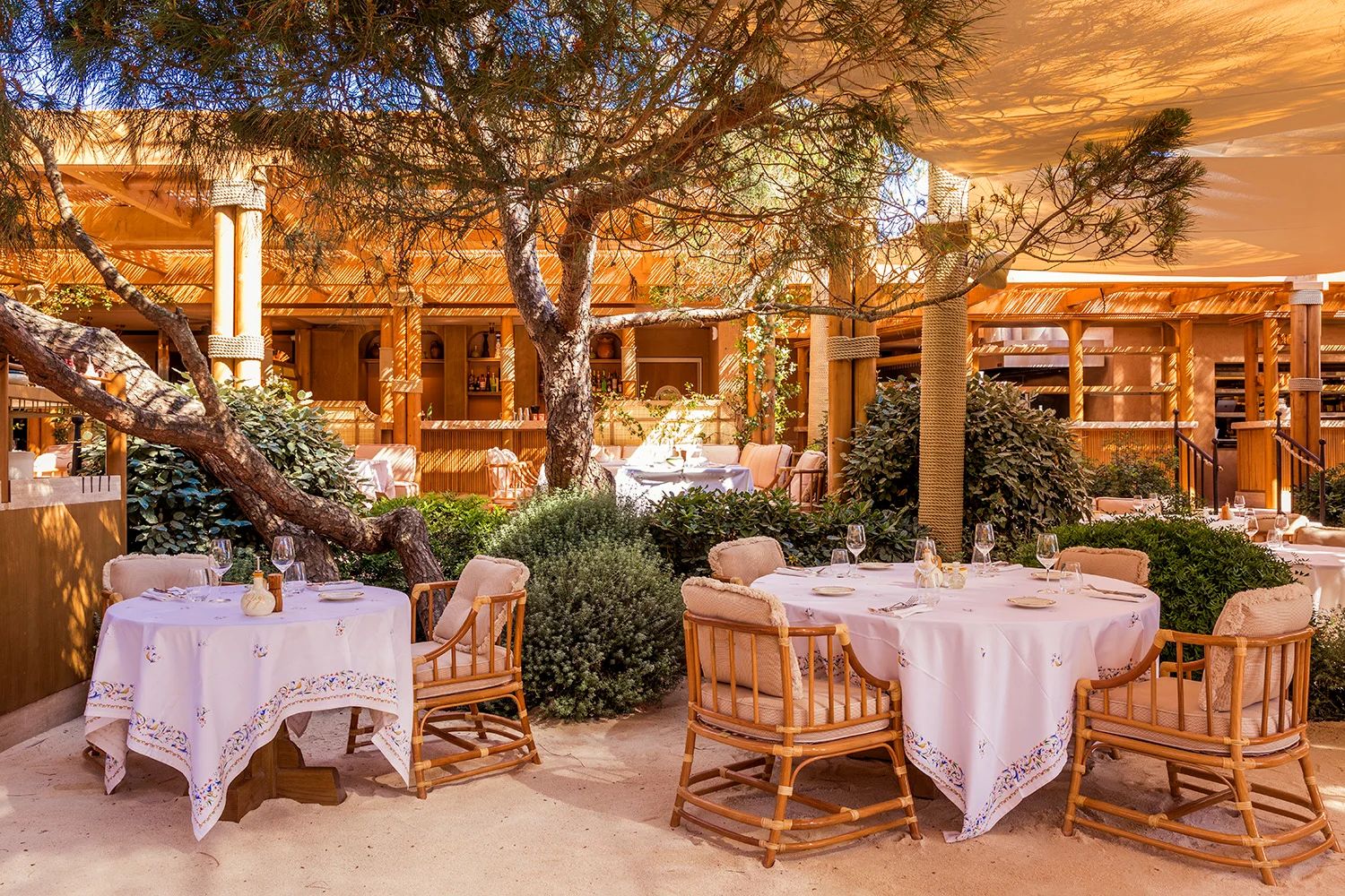 Les tables d’exception à Saint-Tropez : nos recommandations pour un séjour gastronomique