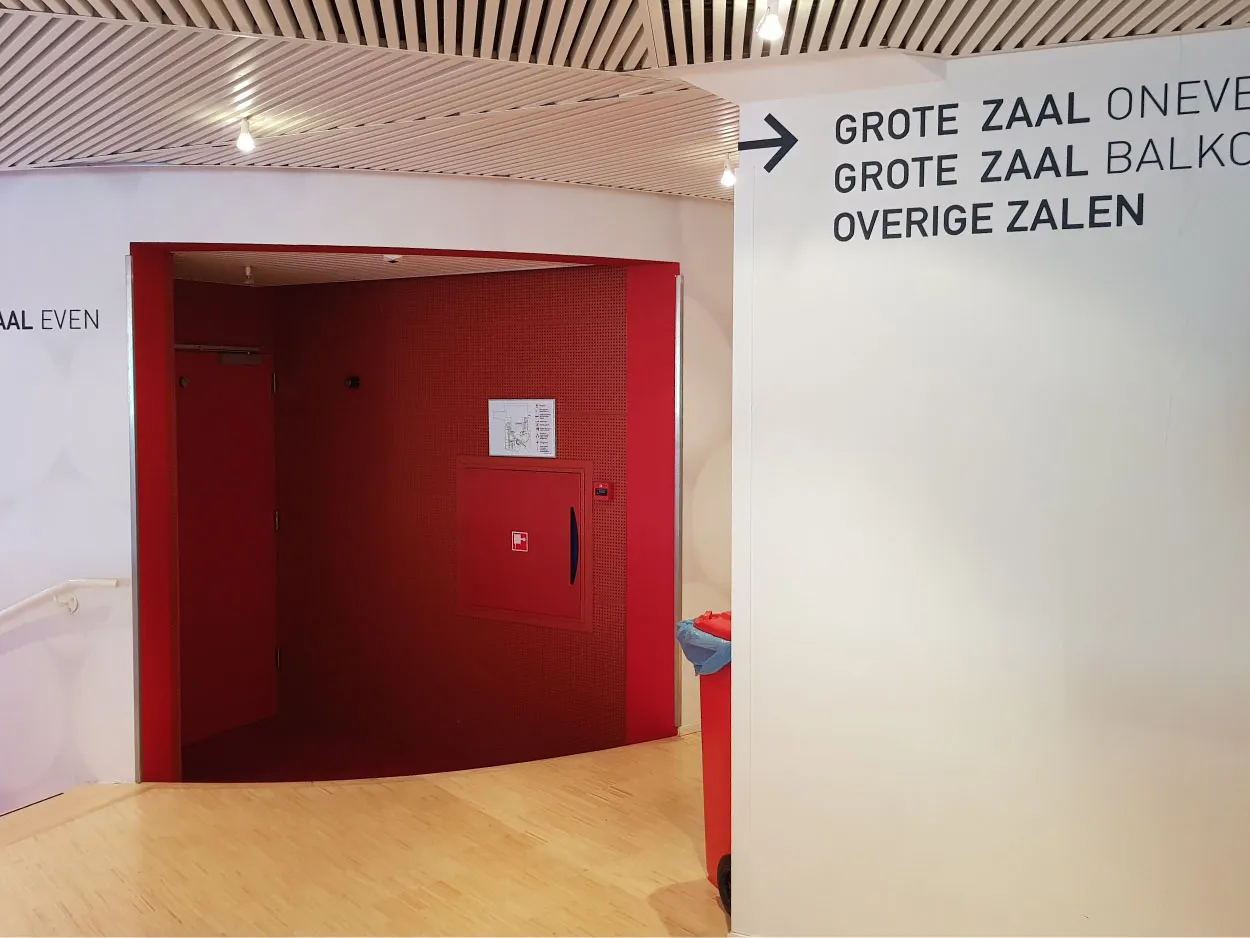 Zorg instelling interieur ontwerp en signing, voornamelijk bewegwijzering