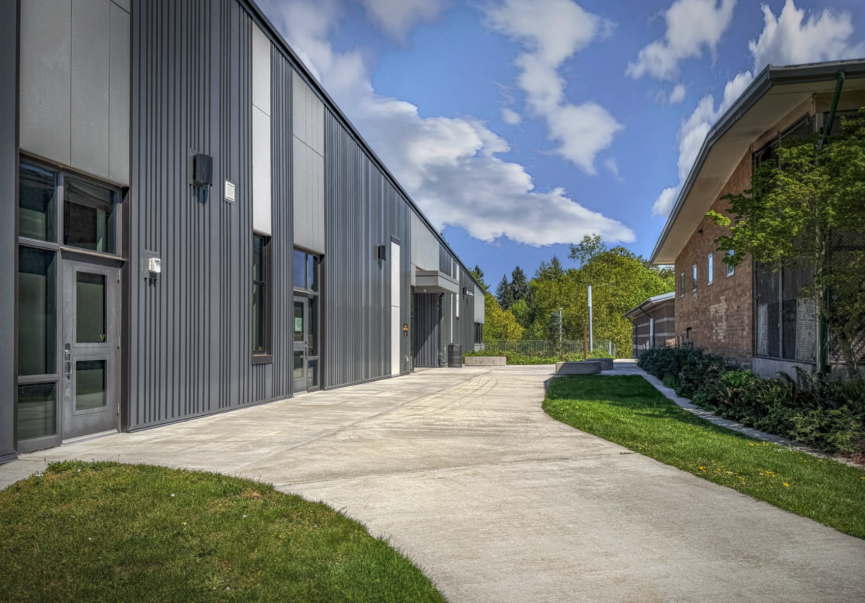      Red Oak Architecture   Share Northshore Concert Hall northshore-concert-hall www.redoakarch.com/projects/ northshore-concert-hall Kenmore, Washington Northshore School District 36,000 square feet Hutteball + Oremus Architecture 2022 First high school 