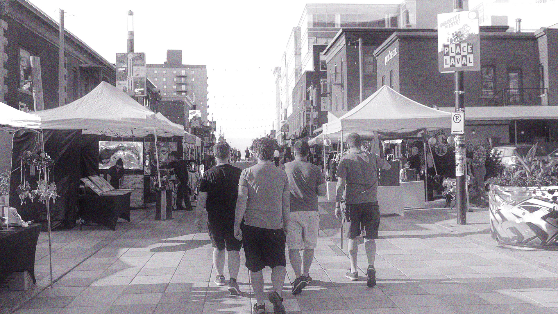 marche-rue-laval3