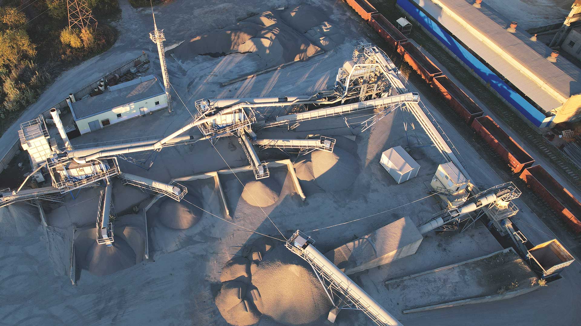 Aerial view of bulk material plant with conveyors