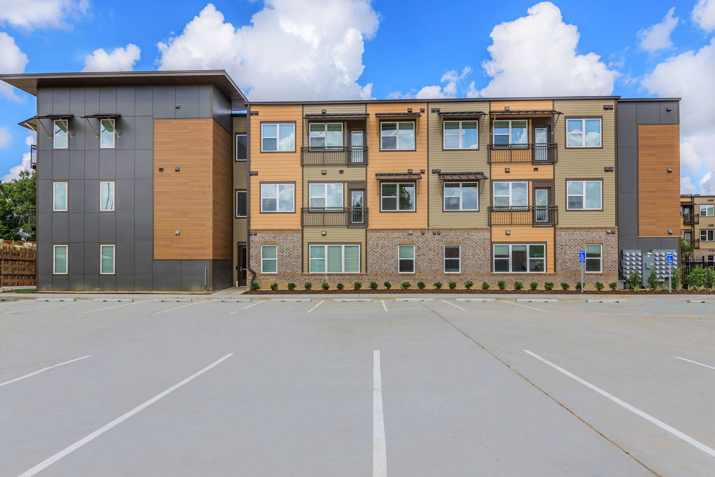 Valencia Park Apartments