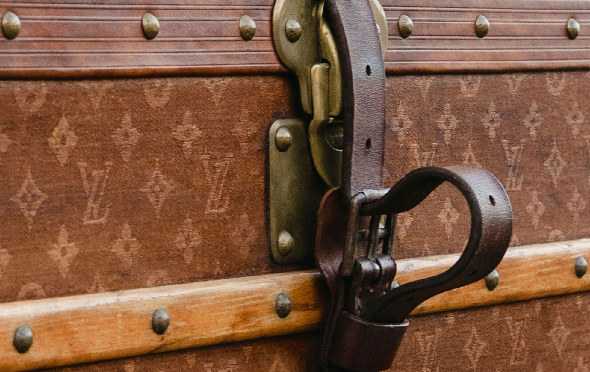 iconic luxury brand (illustration)