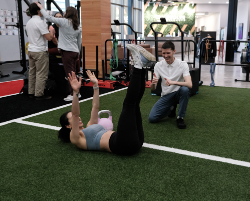  Patient working with a provider at a physiotherapy clinic in Vancouver