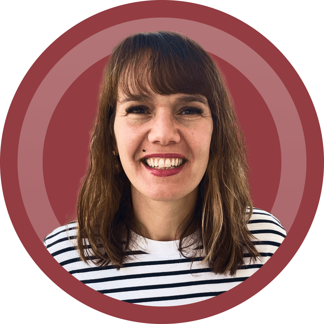 Julie Louas, founder of Glowher, Human Design embodiment coach for women founders and leaders
