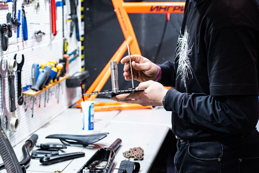 Learn how Peloton technical issues can be resolved through phone and video diagnostics, eliminating the need for an in-person technician visit. This article explains the rise of remote diagnostics and how it benefits Peloton users.
