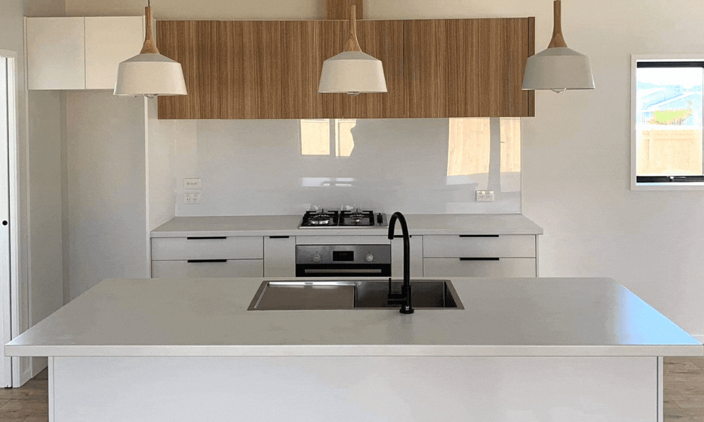 3 bedroom prefab home in Stratford