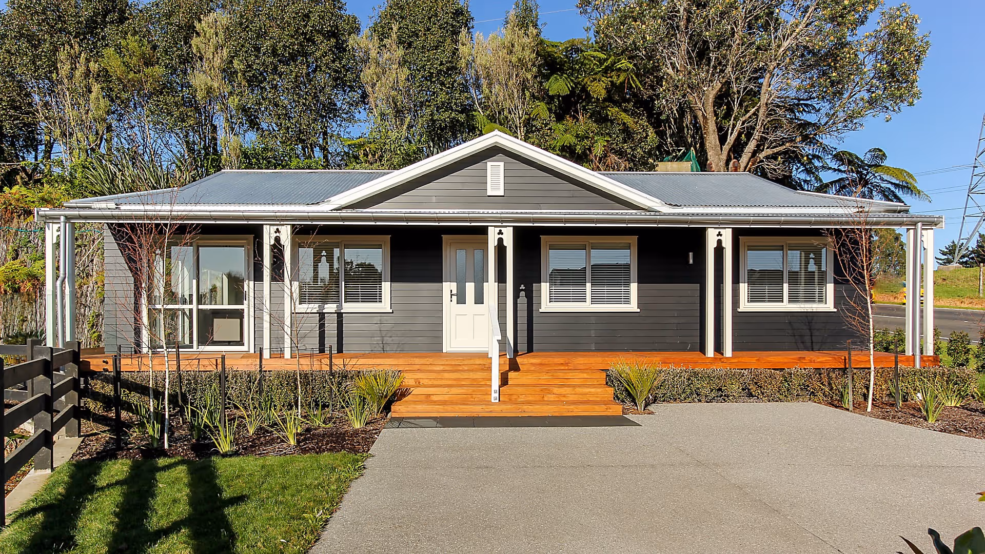 Manor Build Haast Style Home 