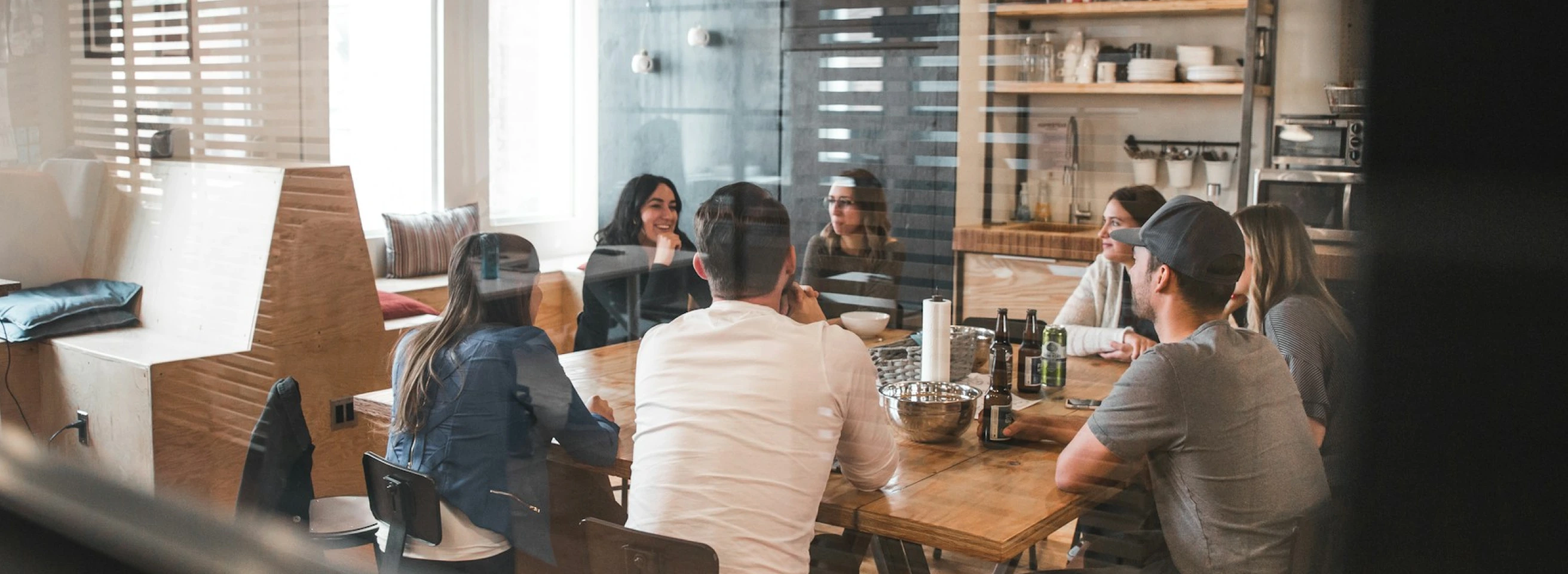 Büro der Zukunft: So gestalten Sie moderne Arbeitsplätze erfolgreich