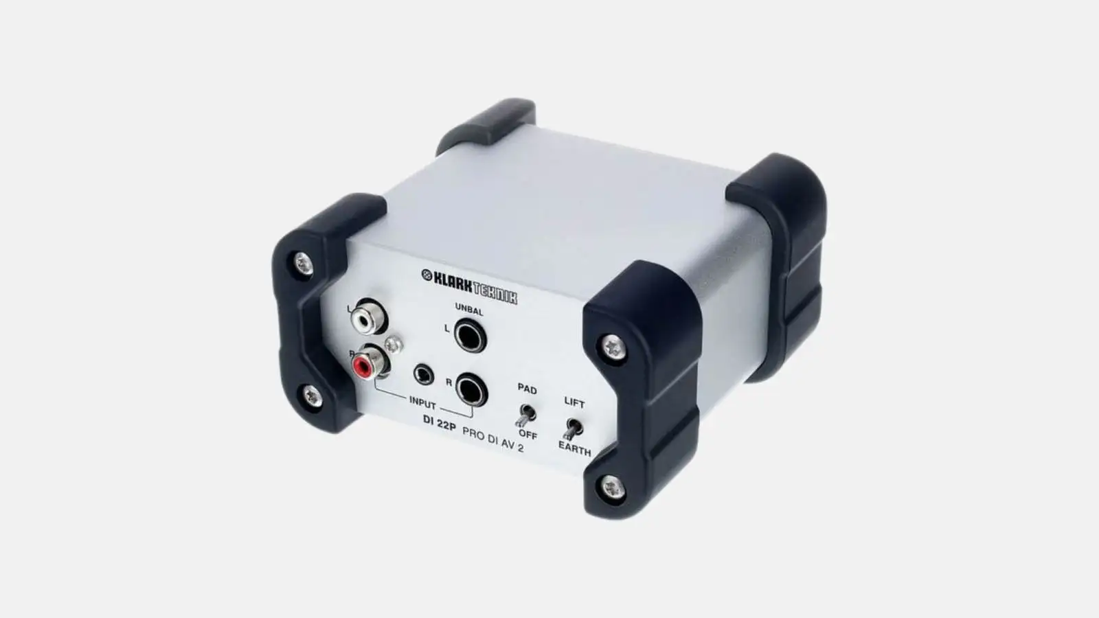 Klark Teknik DI22P DI-Box in Silber mit schwarzen Gummiecken, schräg von vorne mit Eingangsfeld.