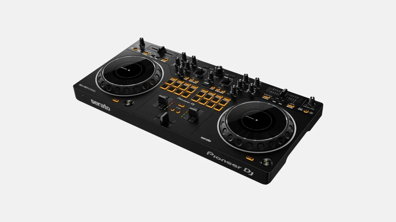 Pioneer DJ DDJ-REV1 DJ-Controller in Schwarz schräg von oben mit Jogwheels und zentralem Mixer.