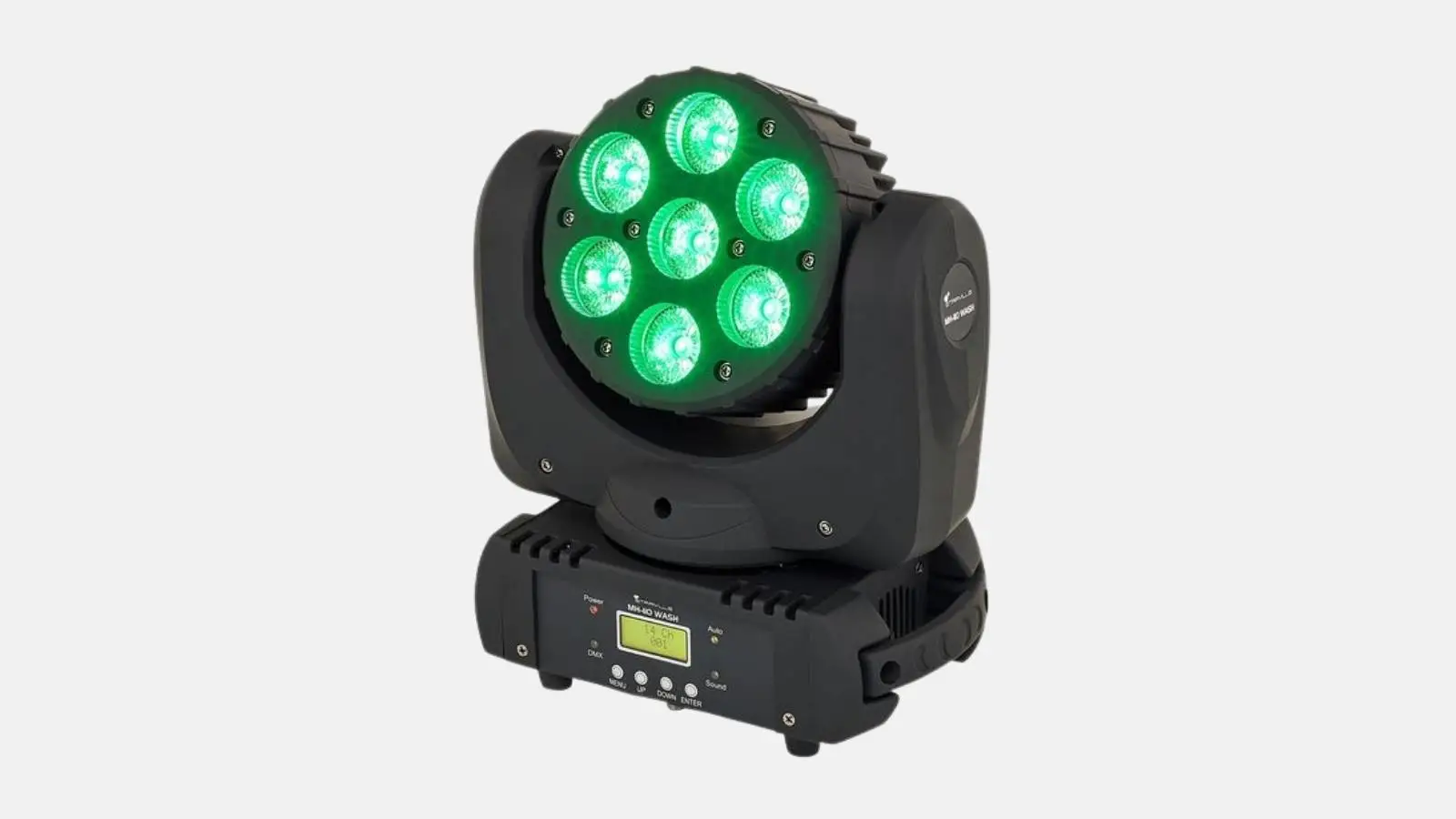 Stairville MH-110 Wash LED Moving Head in Schwarz mit sieben grün leuchtenden RGBW-LEDs schräg vor weißem Hintergrund.
