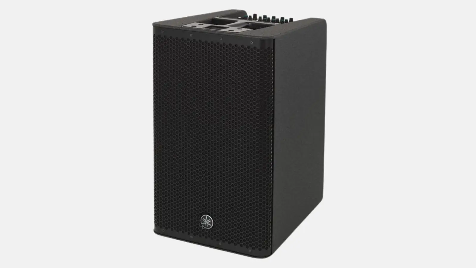 Yamaha STAGEPAS 1K mkII Säulensystem in Schwarz mit Basseinheit und integriertem Mixer in schräger Ansicht.
