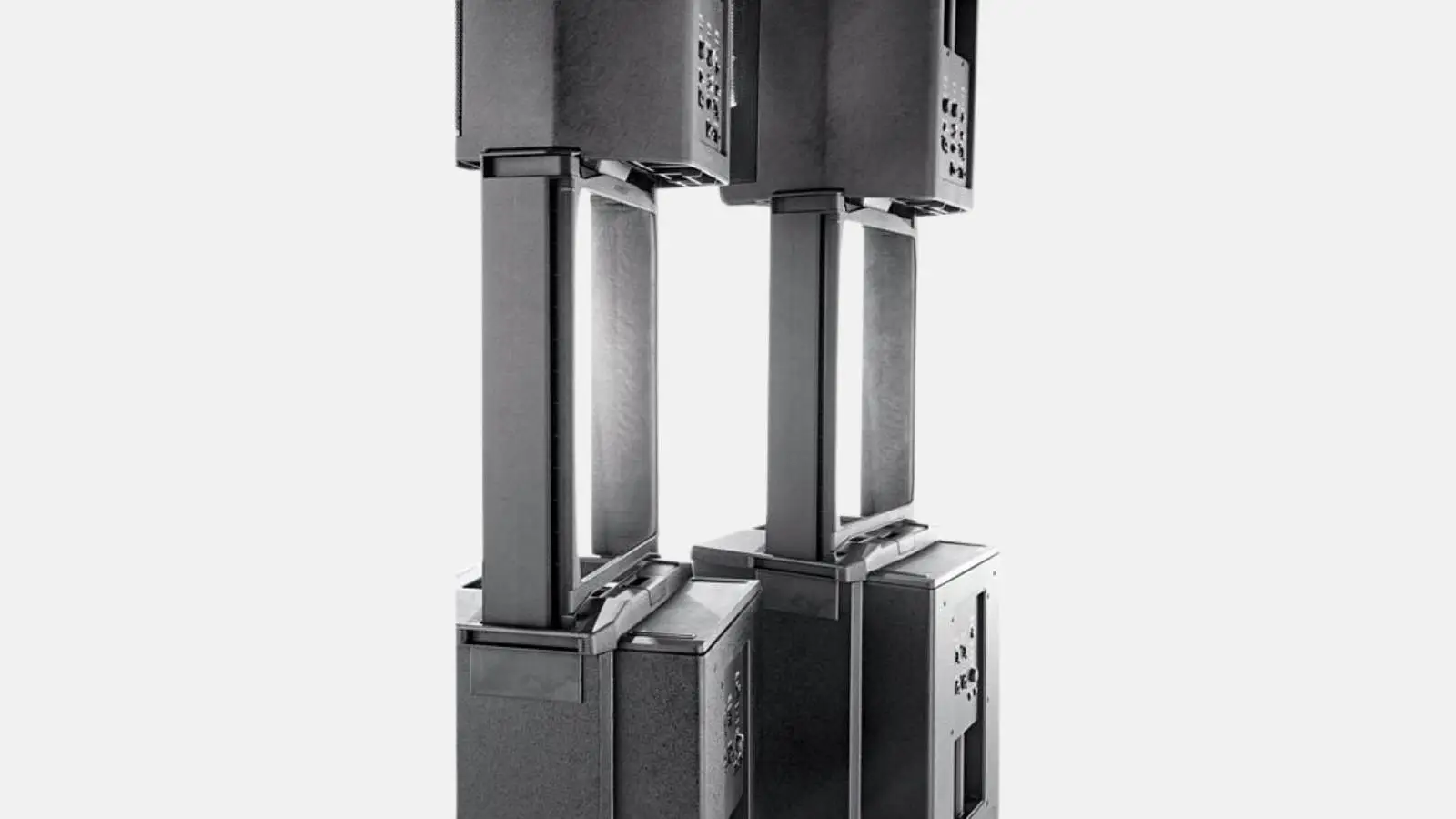 Bose F1 System PA-Anlage mit gestapelten Komponenten und Flexible-Array-Topteil in Schwarzweiß.