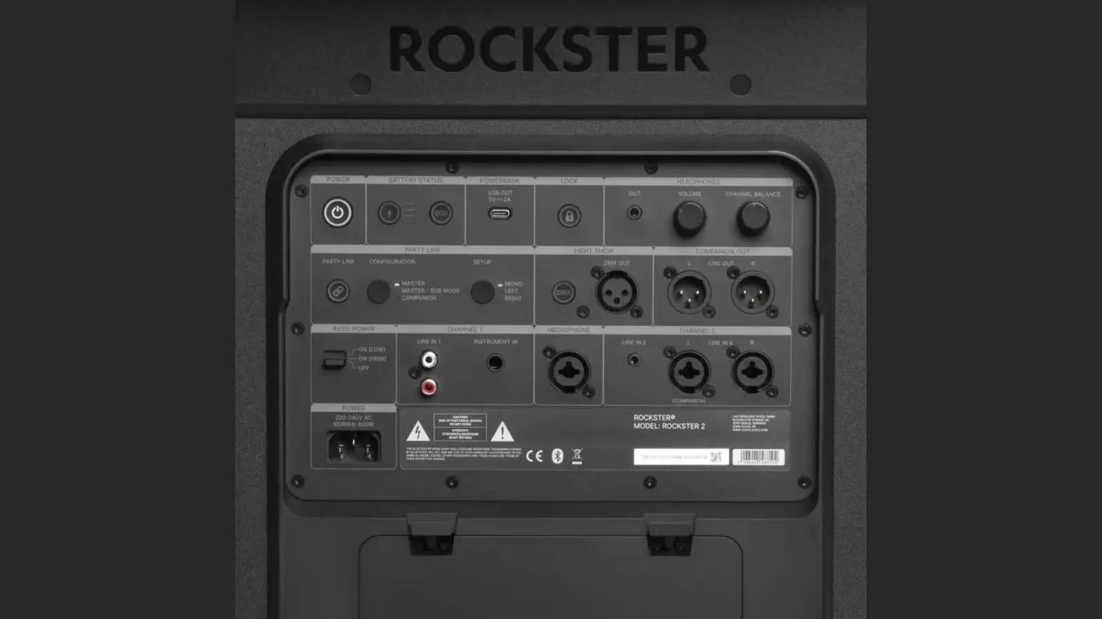 Teufel Rockster 2 Akku-Lautsprecher, Anschlussfeld auf der Rückseite mit XLR und Mikrofoneingängen im Detail.