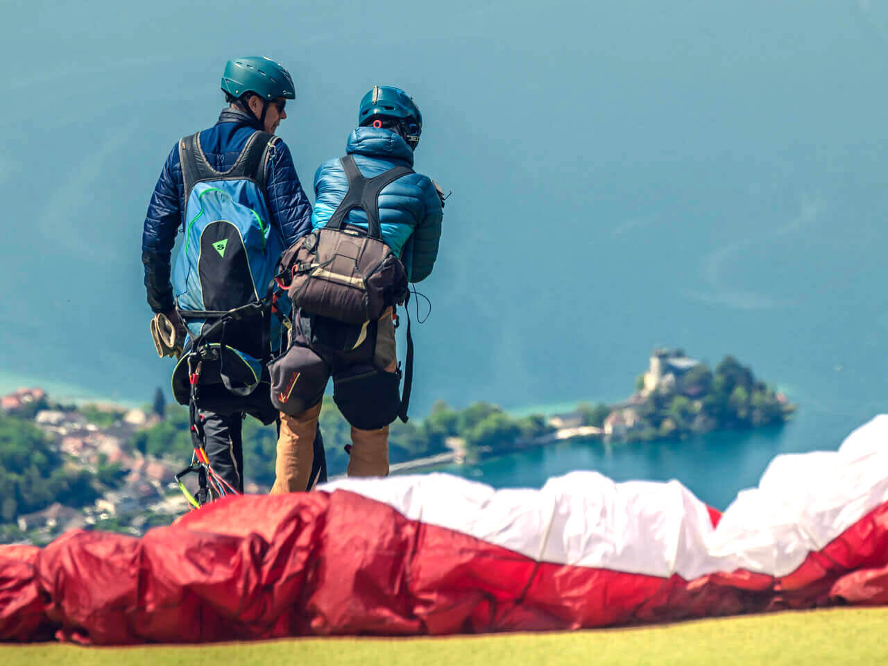 What to Wear for Paragliding