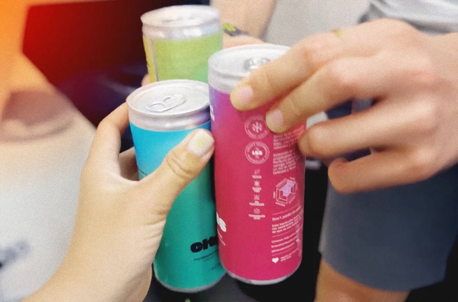 Un brindis durante el evento Night Running de 180