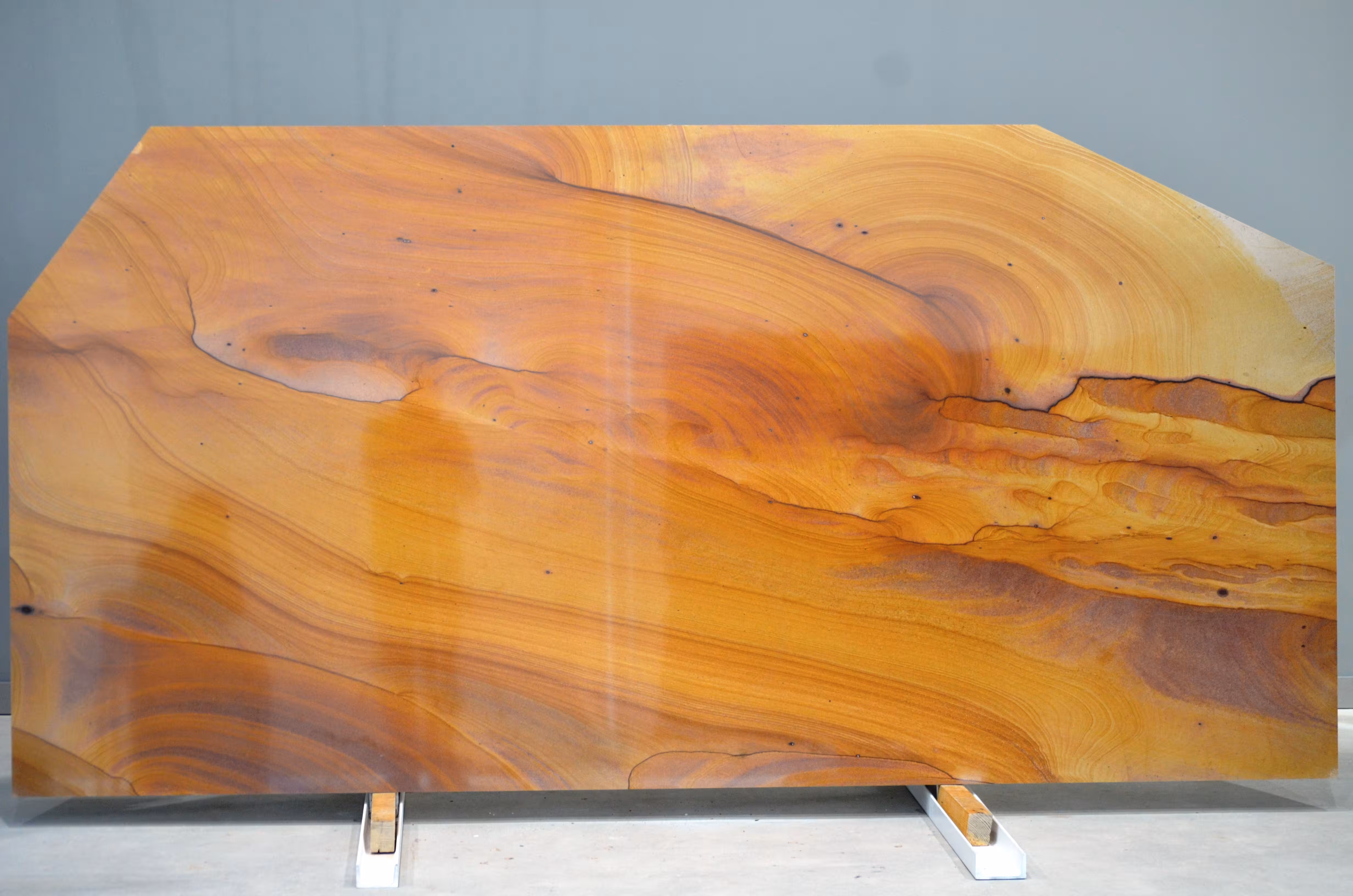 053 - PICTURE STONE