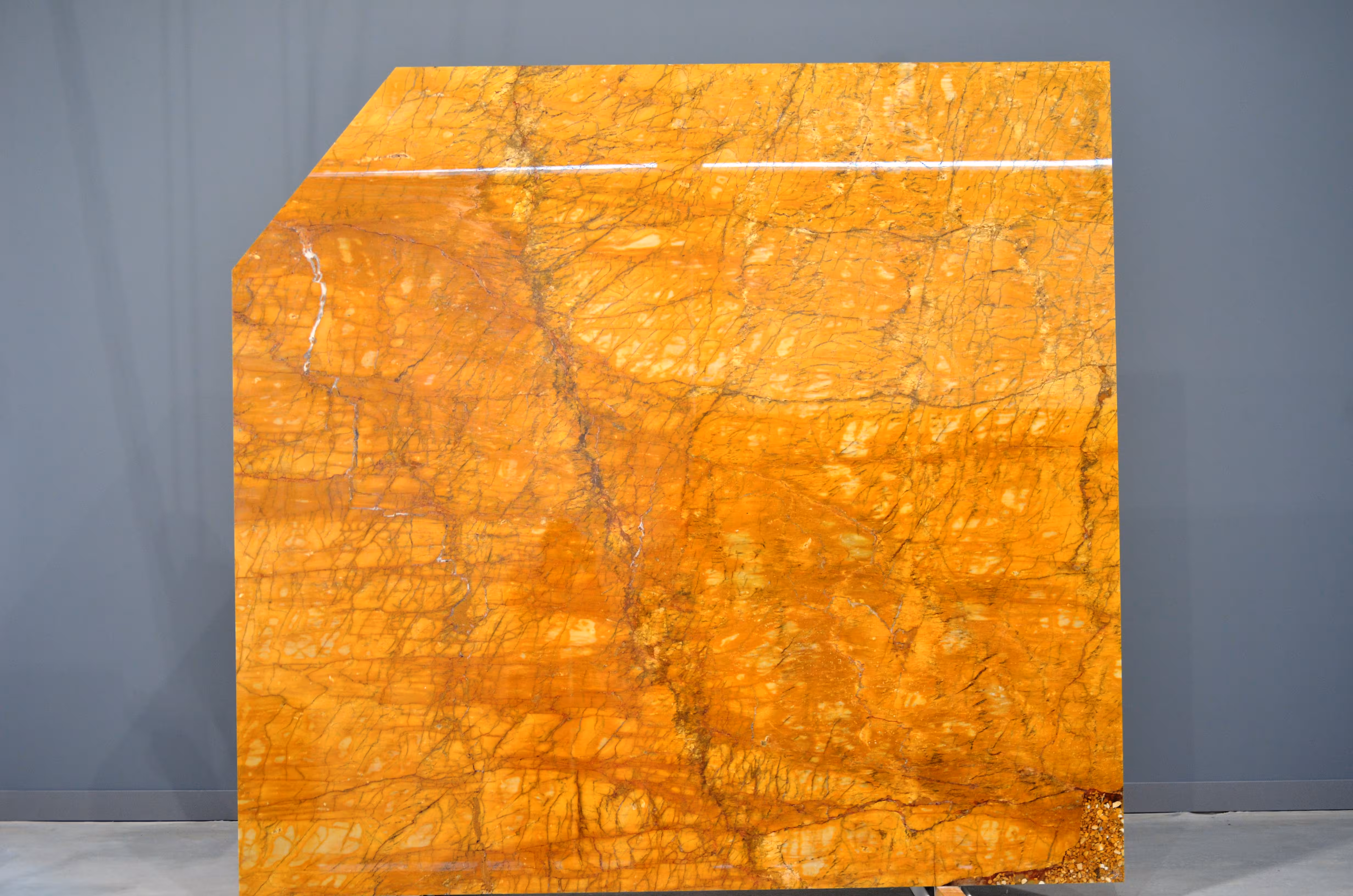 076 - GIALLO SIENNA ALPHA