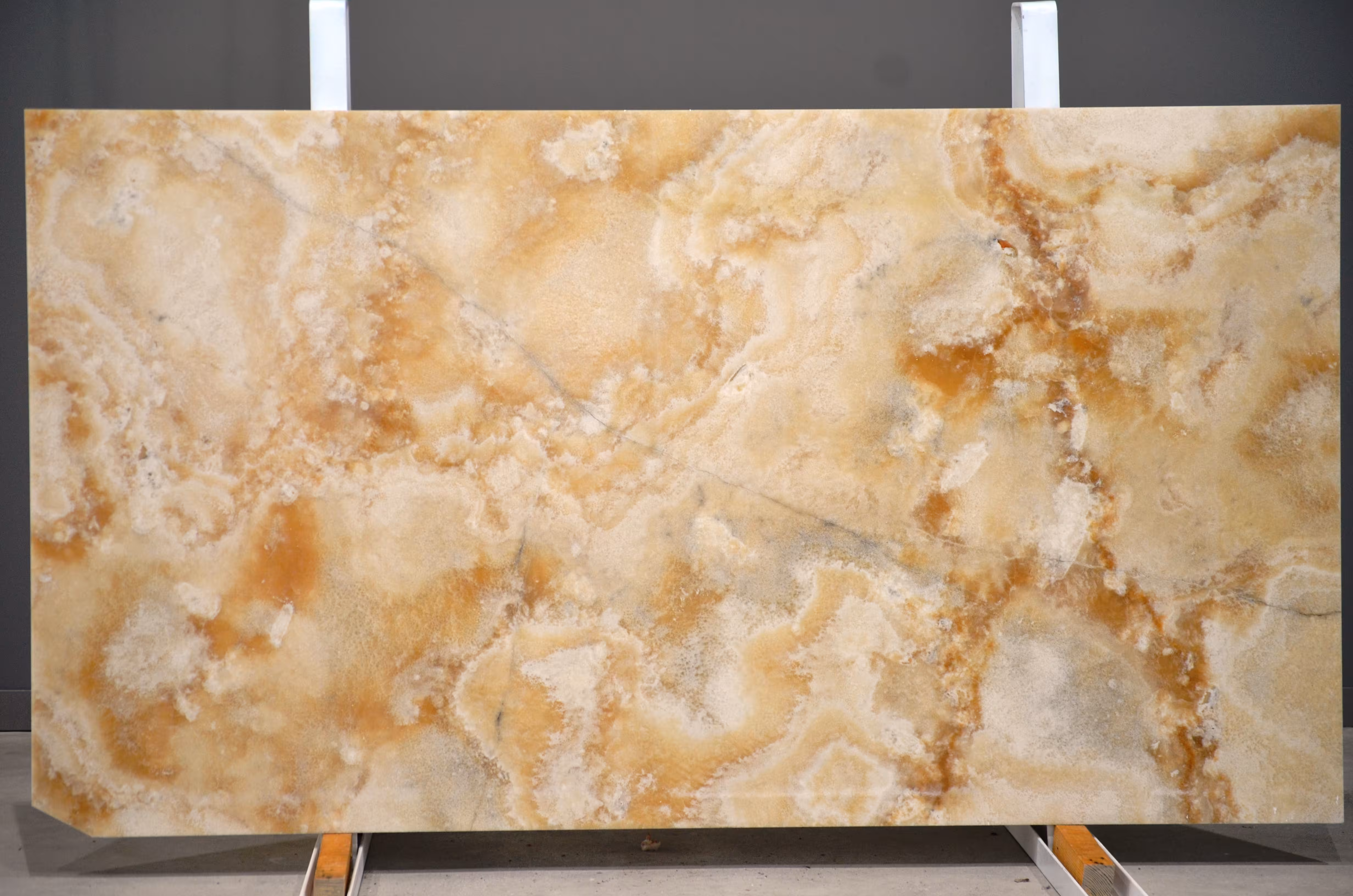 094 - CARAMEL ONYX