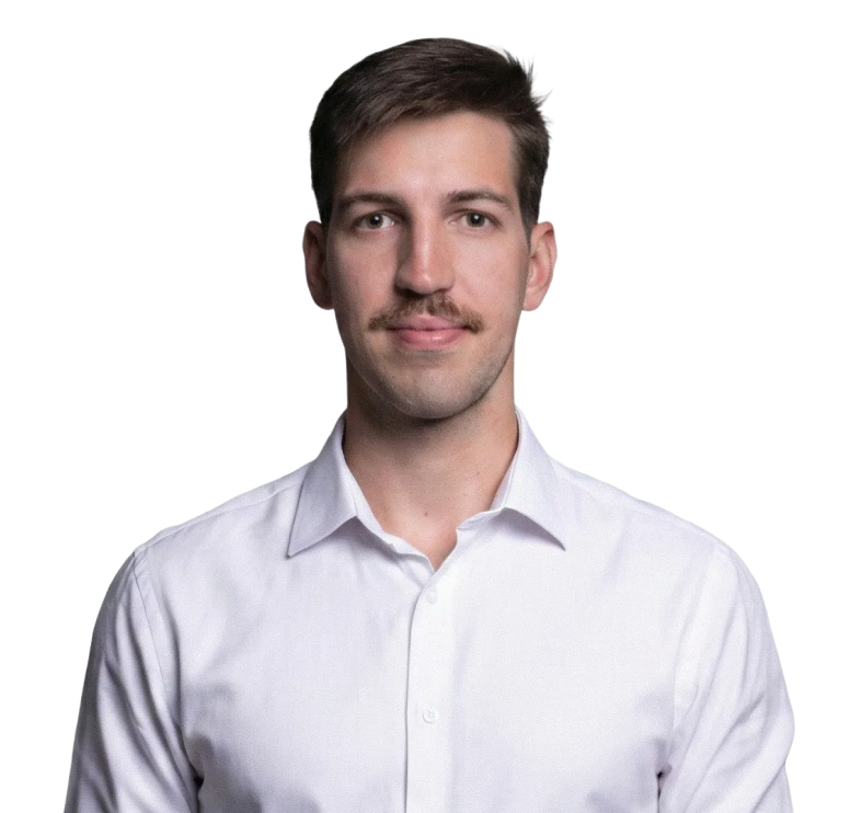 Vinícius Rossini's linked in photo